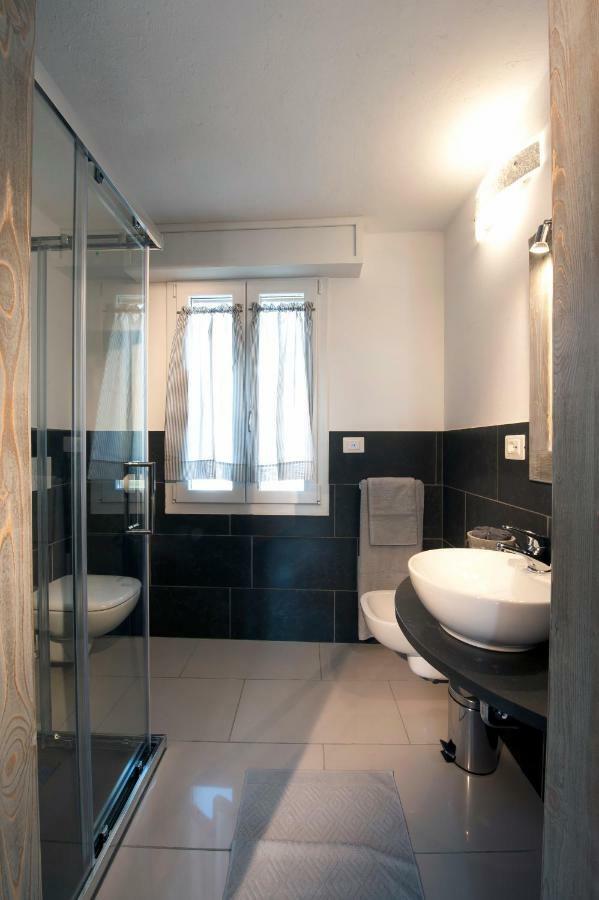 Le Suites - Di Fronte Ospedale Sacro Cuore Negrar Exteriér fotografie